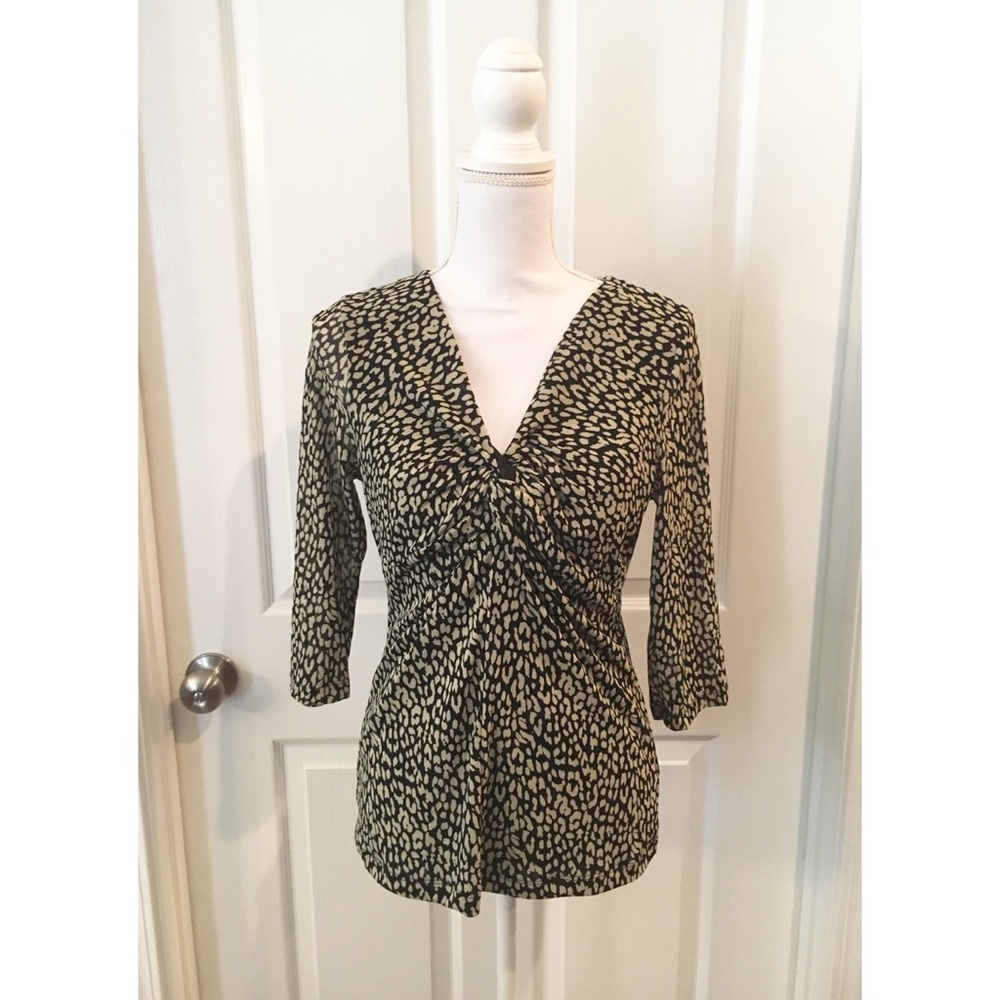 Sold Chaus Black & Cream Top